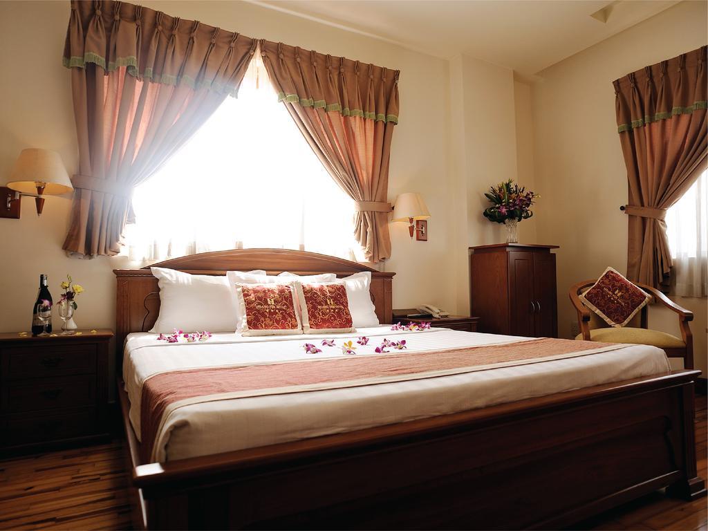 Hoang Yen Hotel Thuan An Eksteriør bilde